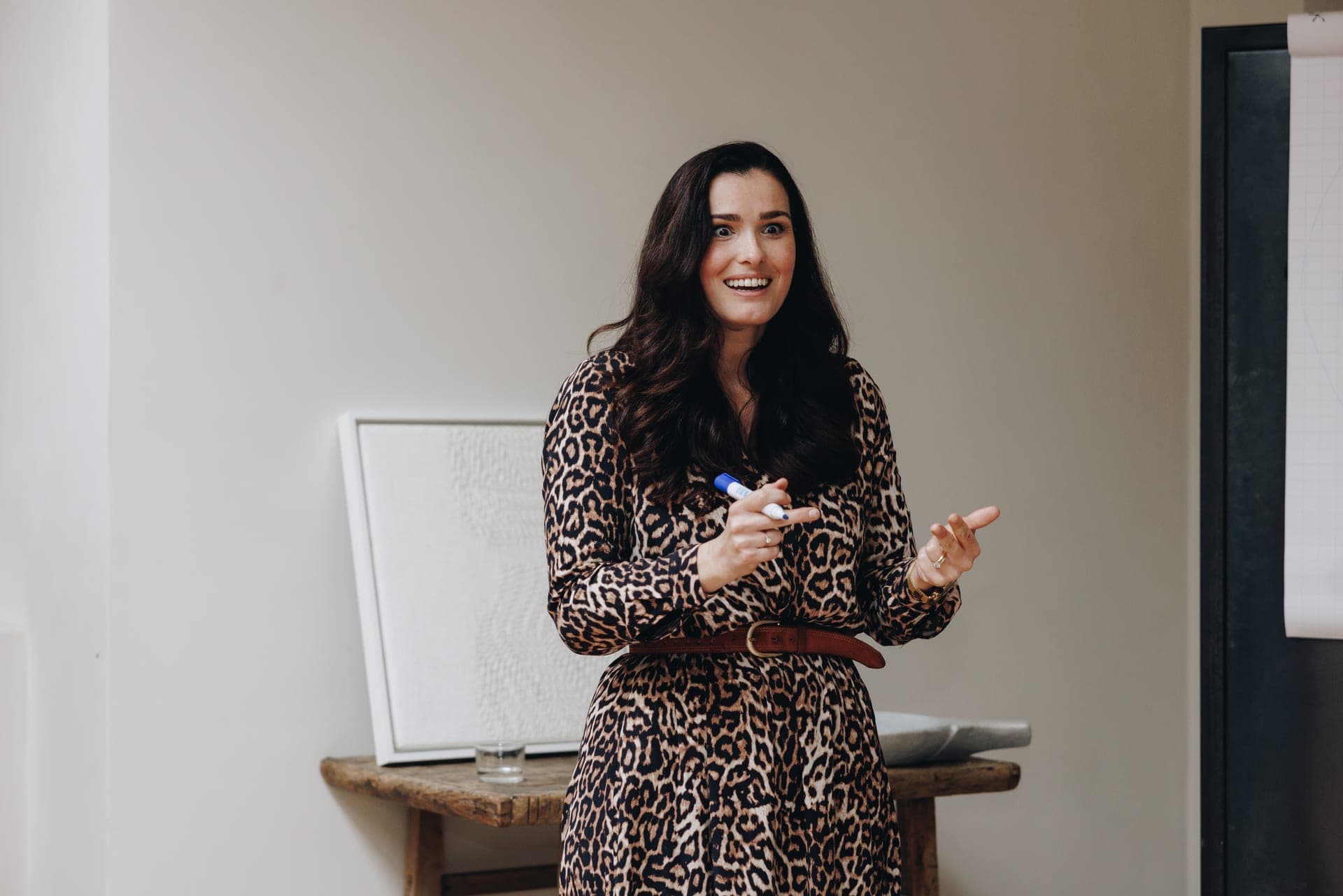 Deelnemer werkt aan zijn pitch tijdens een workshop